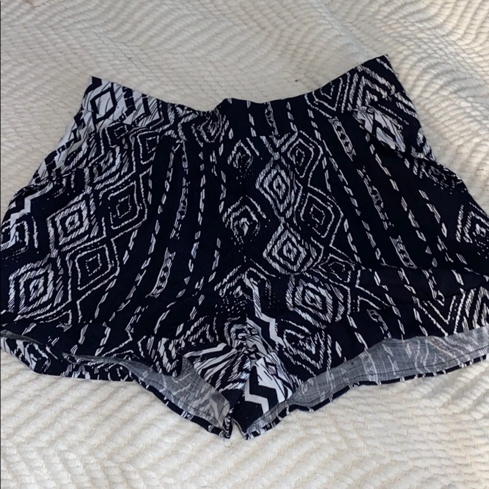 Cute black and white graphic print shorts